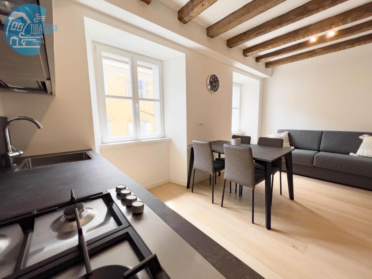 Cavana 10 Tirabora Short Rent Trieste Eksteriør billede